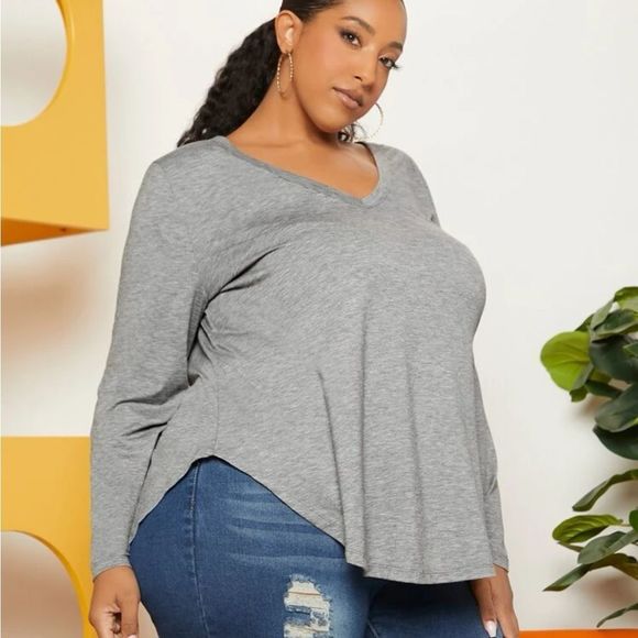 MUST GO!! SHEIN FIT+ Plus V Neck Curved Hem Tee Size 24/26 - Picture 9 of 10